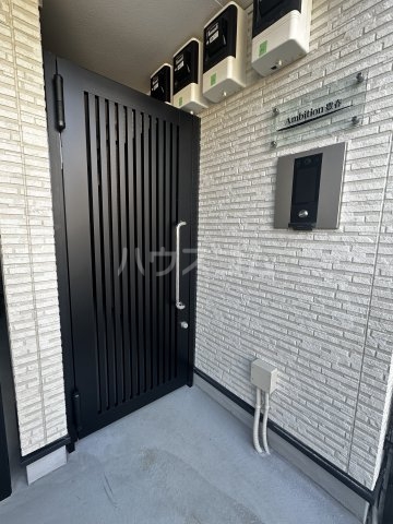 19/29 エントランス