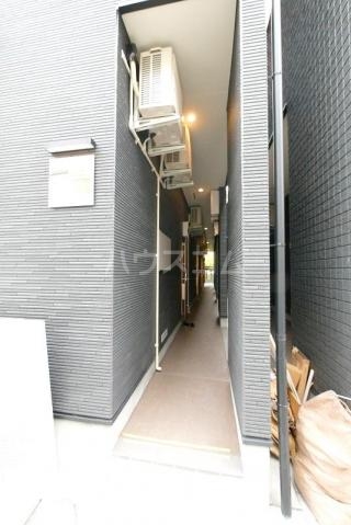 14/15 エントランス