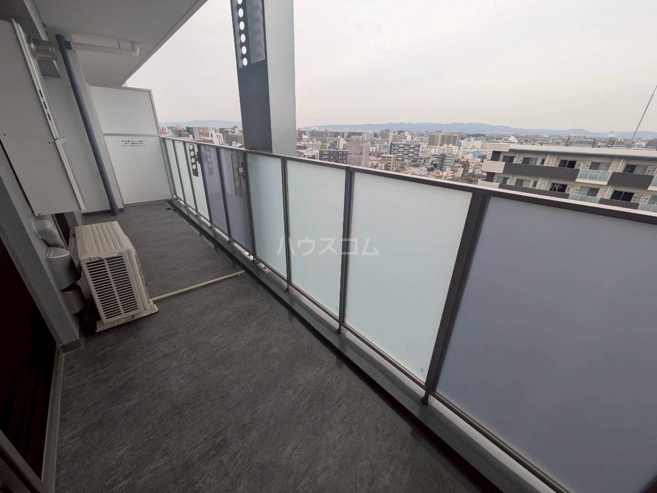 21/30 バルコニー