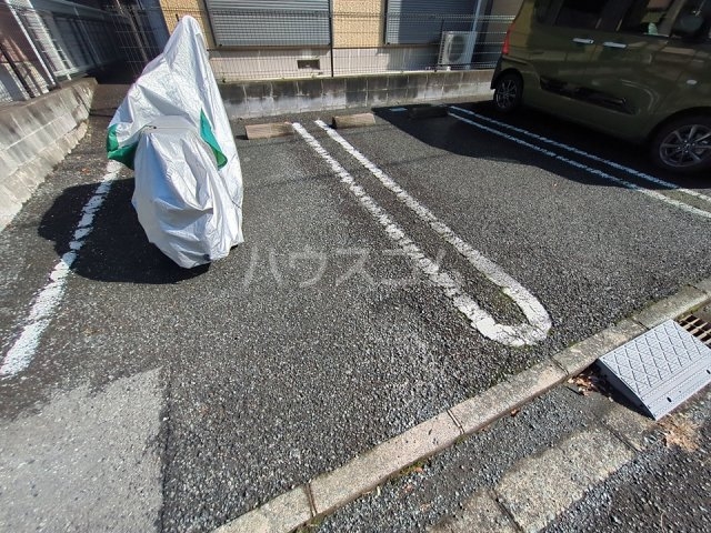 20/26 駐車場