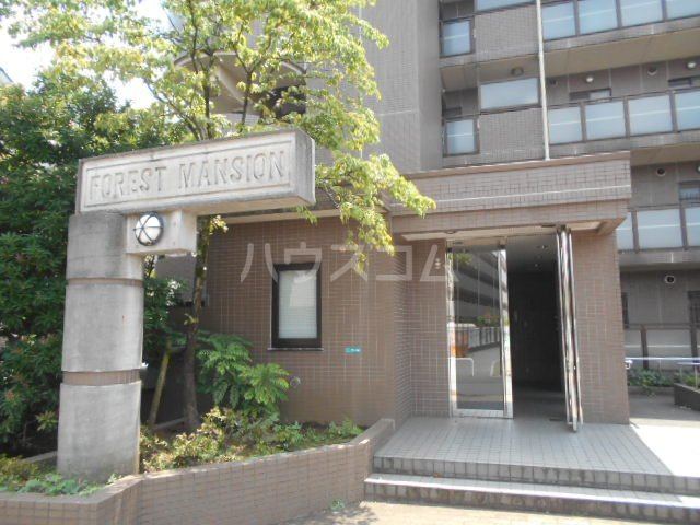 28/30 エントランス