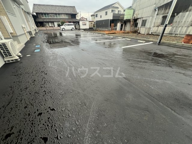 18/29 駐車場
