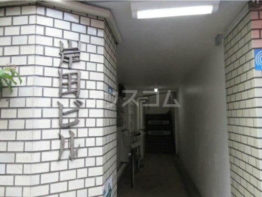 13/22 エントランス