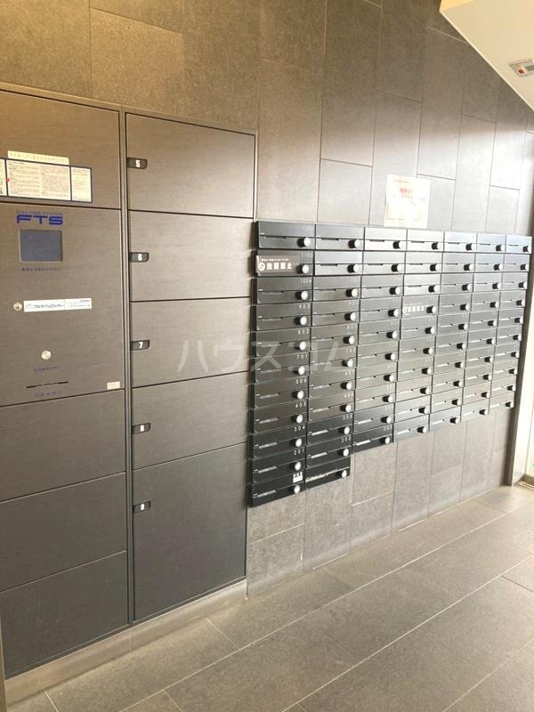 17/27 エントランス