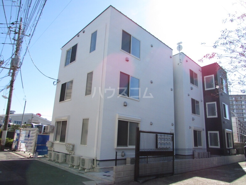 17/17 エントランス