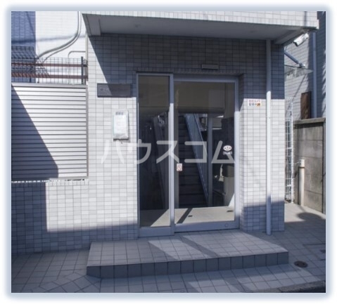 2/2 エントランス