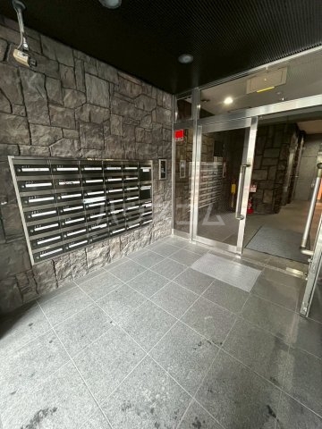 19/29 エントランス