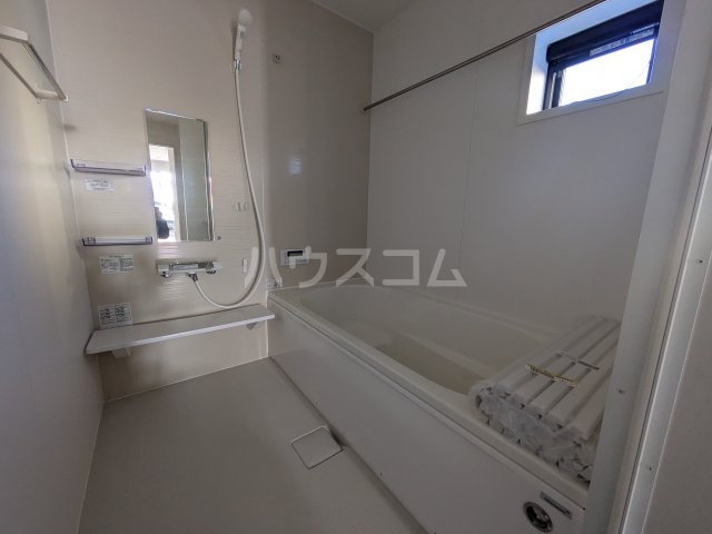 18/29 浴室