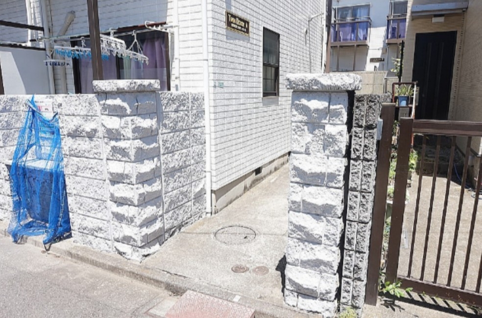 16/26 エントランス