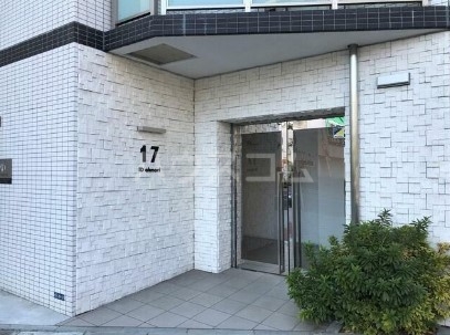 20/22 エントランス