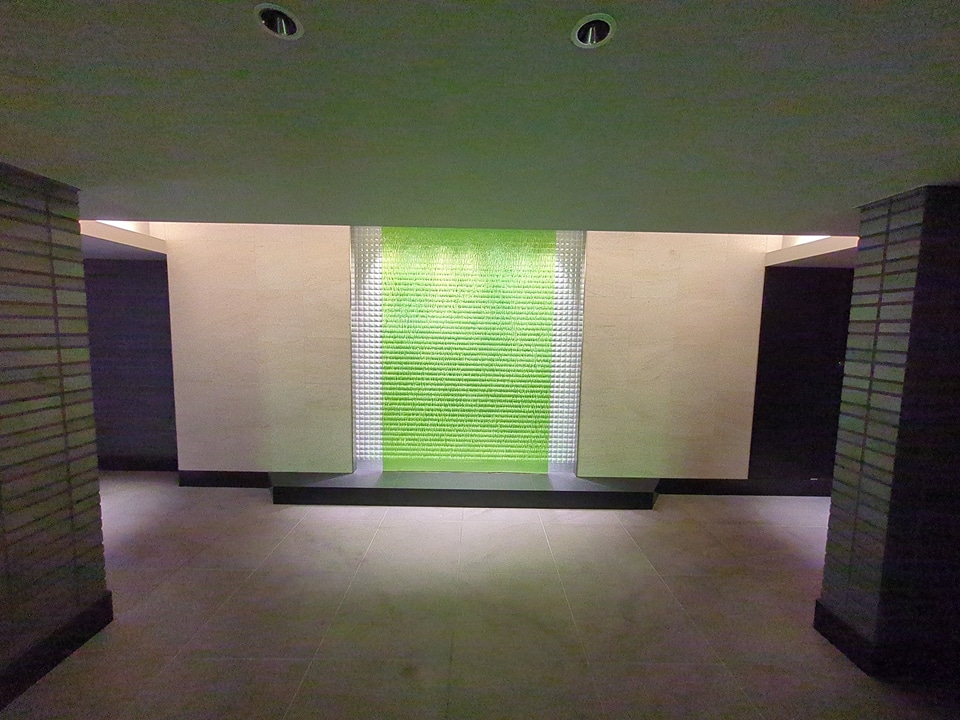 25/30 エントランス