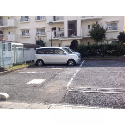 21/30 駐車場
