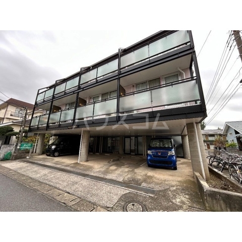 2/5 エントランス