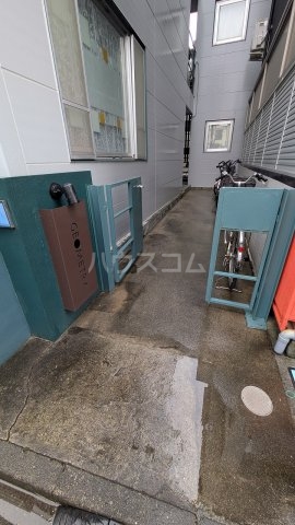 14/19 エントランス