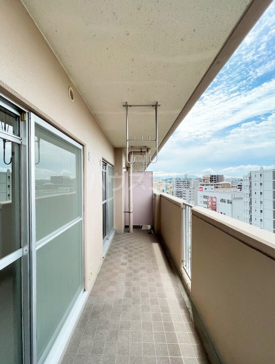 19/27 バルコニー