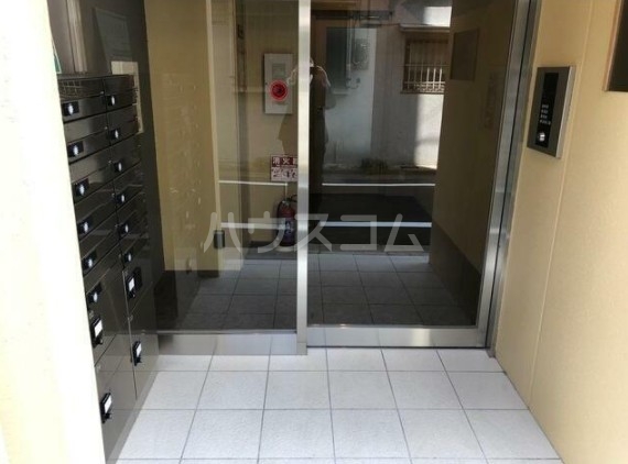 3/5 エントランス