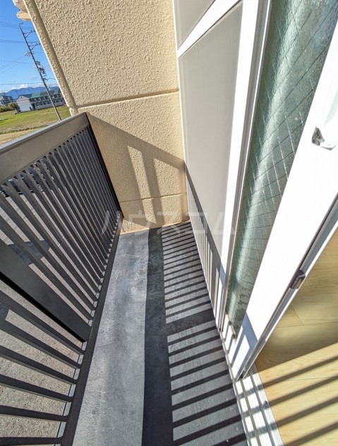 13/22 バルコニー