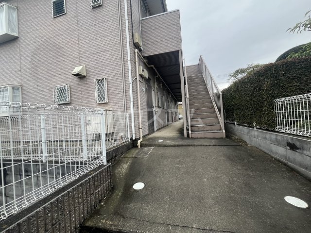 22/30 エントランス