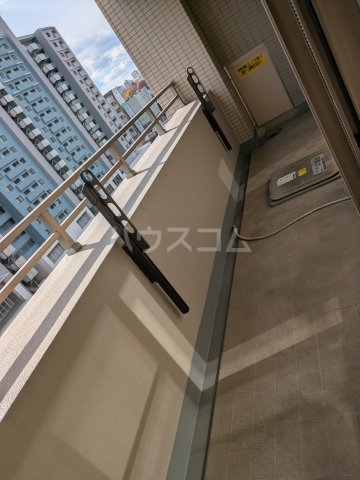 23/30 バルコニー