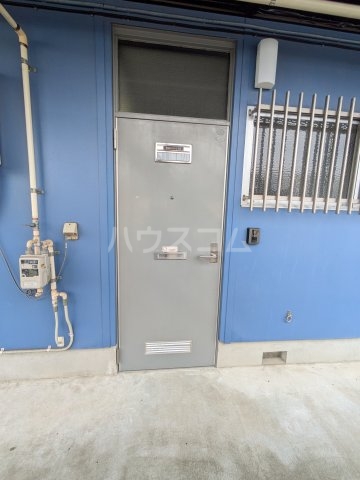 2/5 エントランス