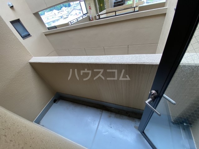 20/30 バルコニー