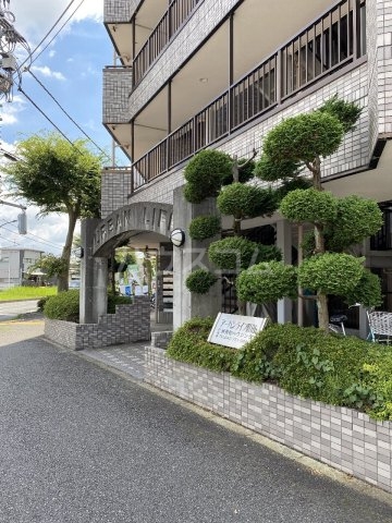 20/29 エントランス