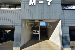 19/28 エントランス