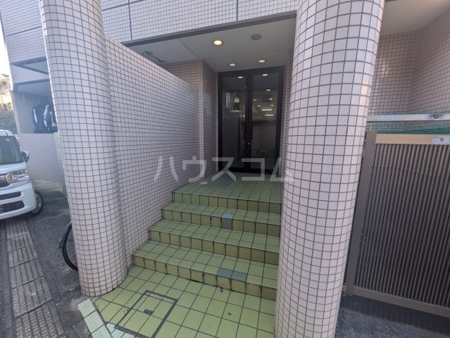 2/8 エントランス