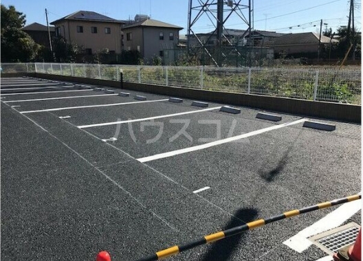 14/15 駐車場
