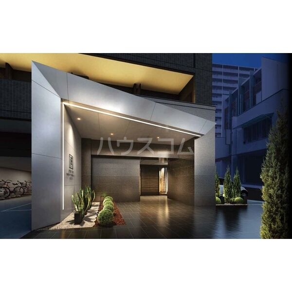 16/20 エントランス