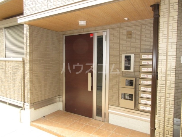 2/3 エントランス