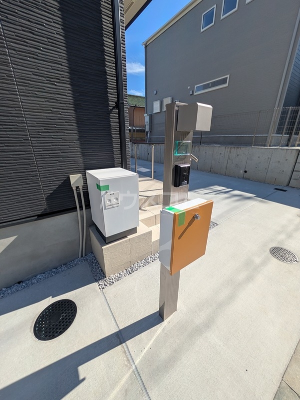 2/2 エントランス