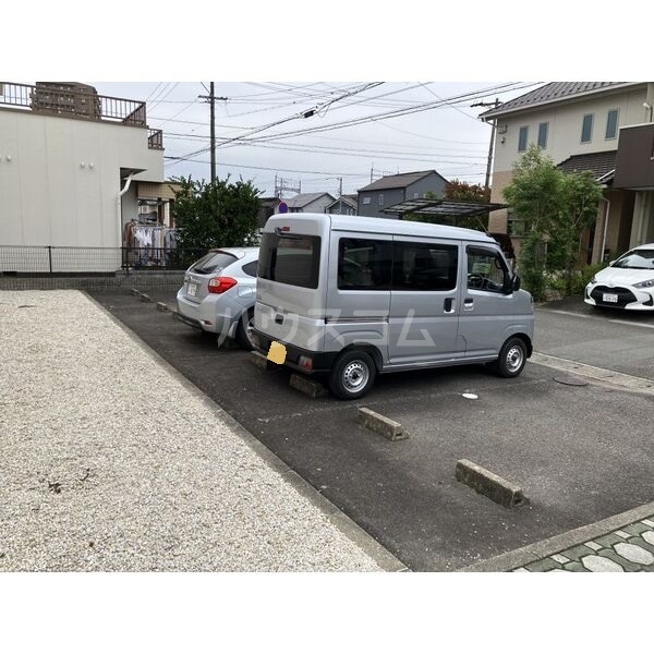 20/24 駐車場