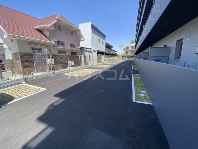 19/28 駐車場