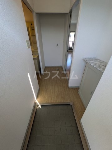 13/30 玄関