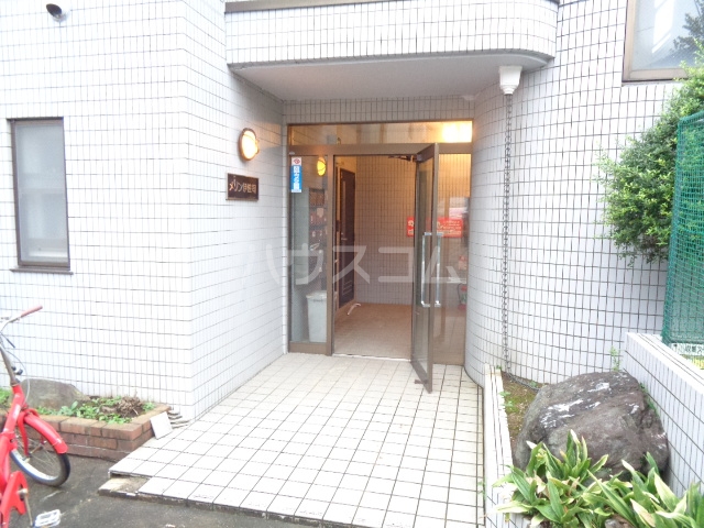 3/4 エントランス