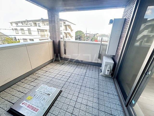 23/30 バルコニー