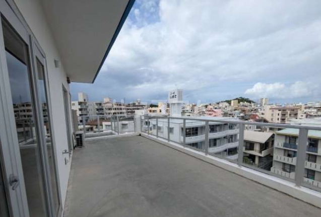 13/19 バルコニー