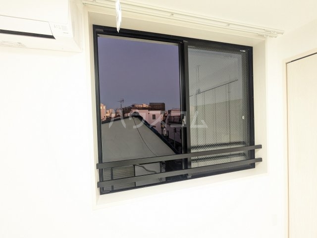 15/28 バルコニー