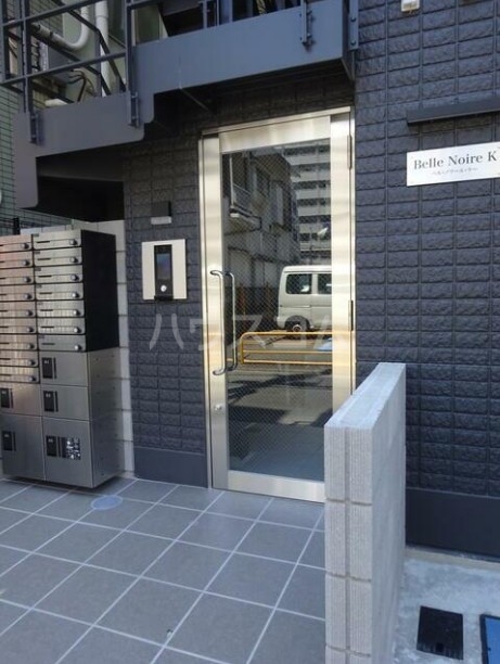 17/18 エントランス