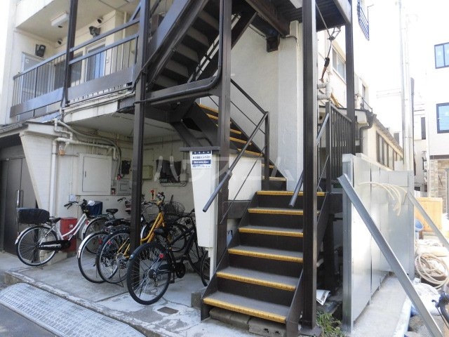 2/10 エントランス