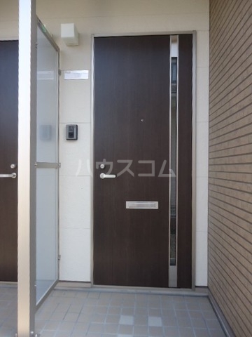 24/26 エントランス