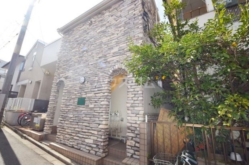 14/23 エントランス