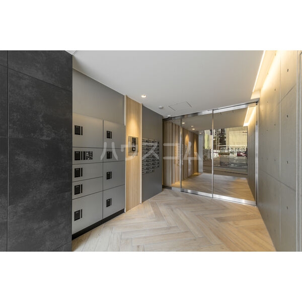 15/20 エントランス