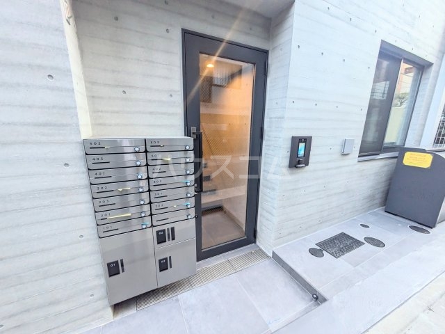 21/28 エントランス