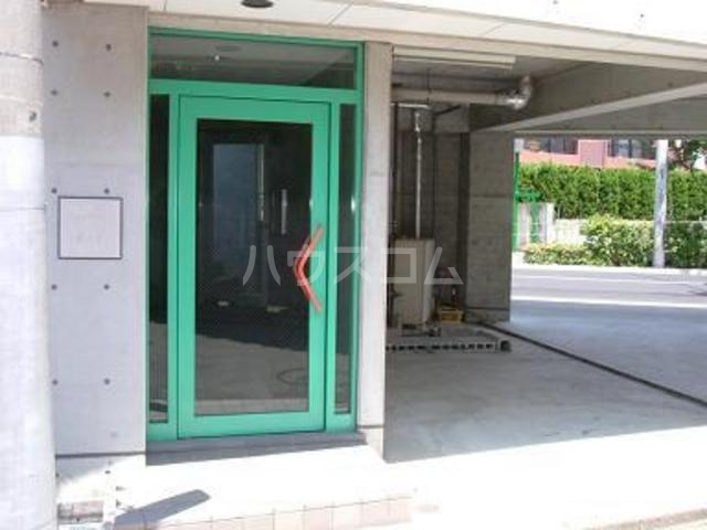 7/11 エントランス