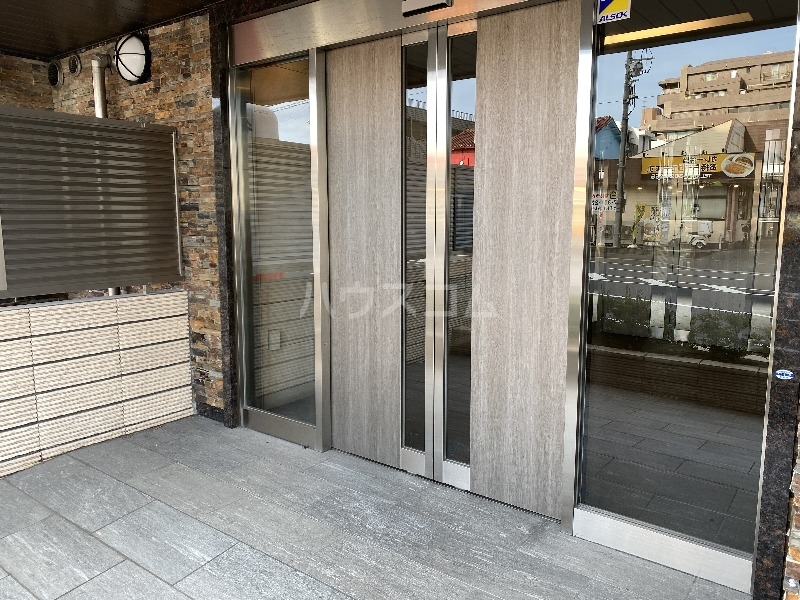 29/30 エントランス