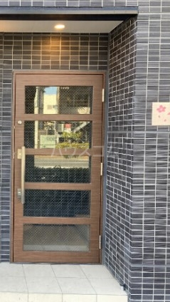 2/3 エントランス