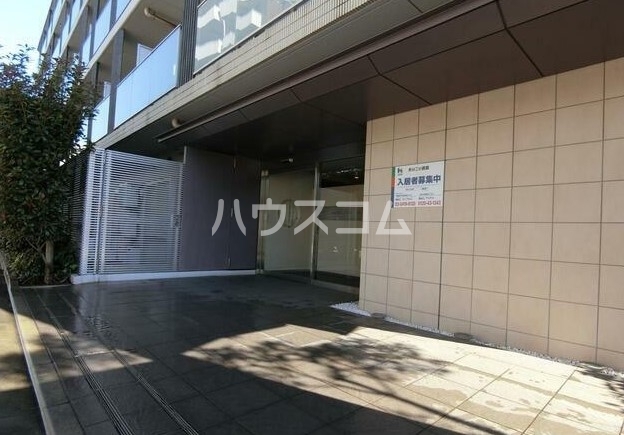 16/26 エントランス