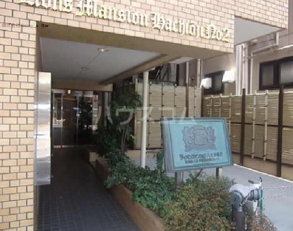 19/29 エントランス